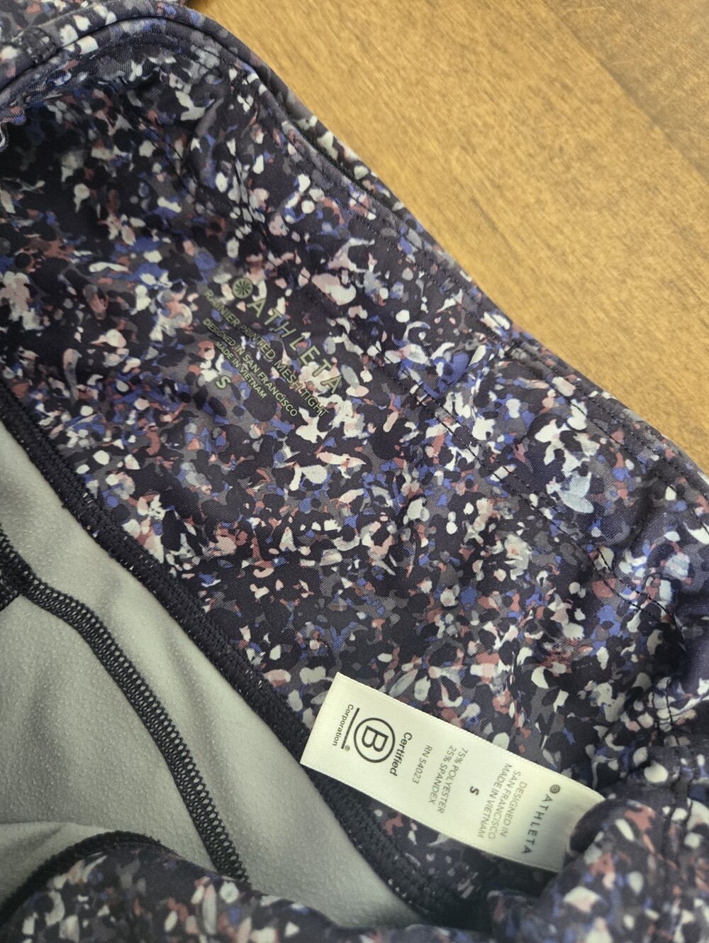 Athleta Rainier Printed Mesh Leggings Tight Purple Floral Pattern SMALL - Picture 5 of 5